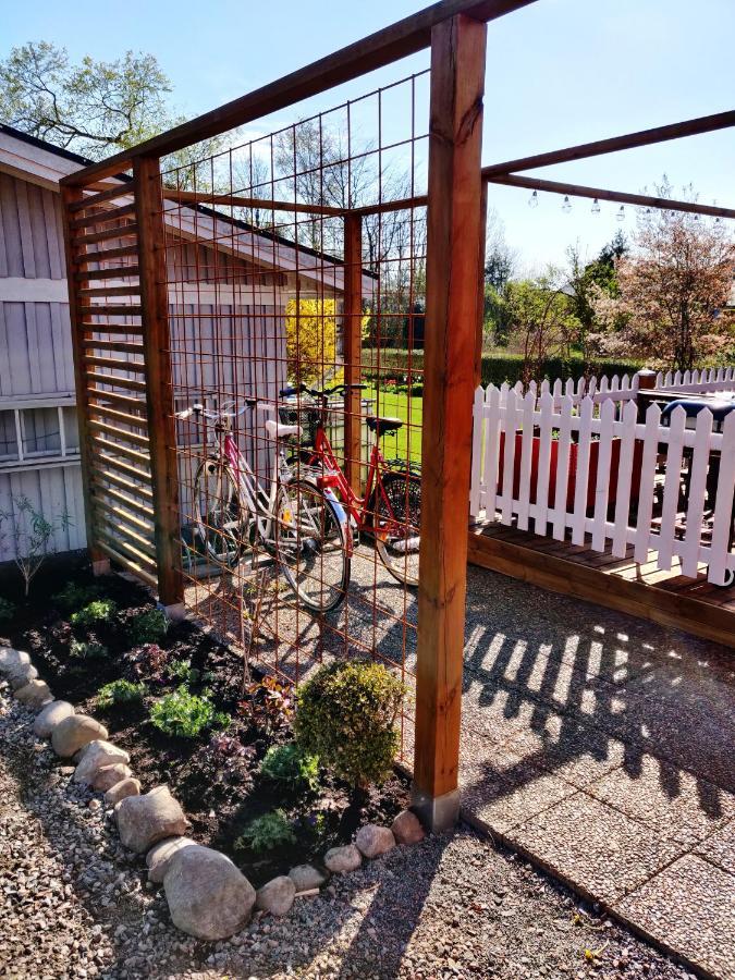Lillstugan - Centralt Och Havsnaera I Lugnt Villomrade Falkenberg Zewnętrze zdjęcie